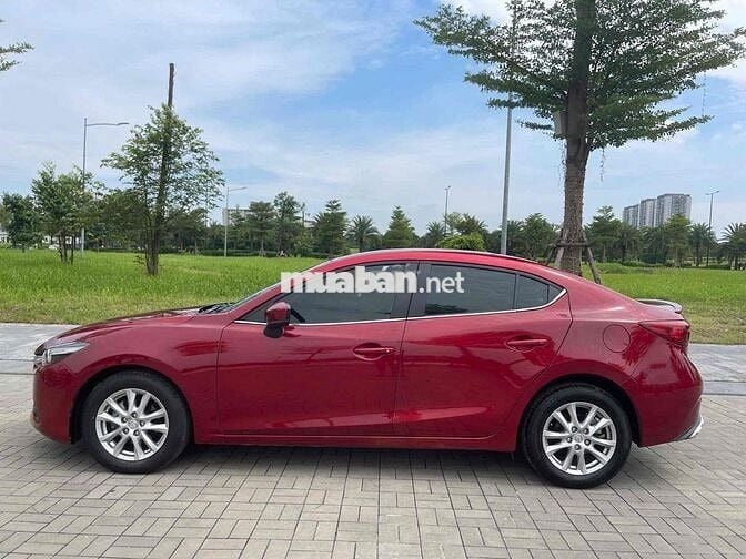 Mazda 3 2019 Sport 1.5L Luxury - 90000 km