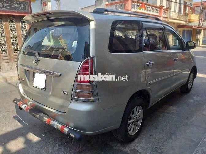 Toyota Innova 2008 J - 88888 km