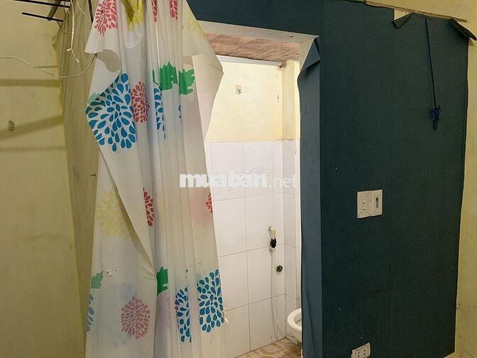 Nhà trọ giá rẻ 13 m² giá 1tr4 Quang Trung Hà Đông, có sẵn giường.