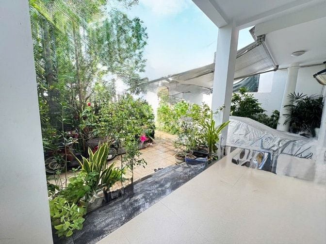 Bán biệt thự đường Đinh Liệt dt 200m2 giá 10 tỷ TL