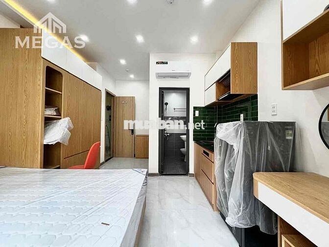 Cho Thuê Studio Bancolny Full Nội Thất Ngay Vòng Xoay Cống Quỳnh
