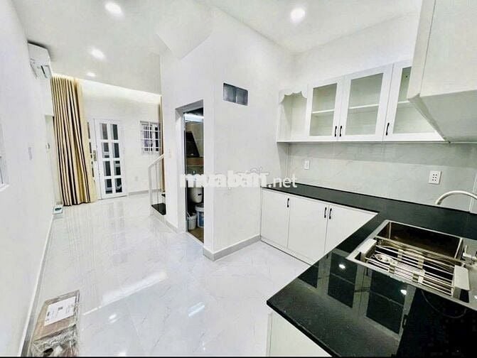 CHÍNH CHỦ BÁN NHÀ ĐẸP ĐƯỜNG CÔ GIANG, Q1: HAI TẦNG, NỘI THẤT ĐẦY ĐỦ