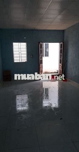 Cho thuê nhà 1 tầng 45m2, có bình nóng lạnh, gần Chợ Lũng