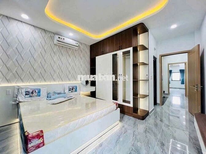 Nhà phố 3Lầu có thang máy 4x17M Lê Văn Khương/->100m đg nhựa thông