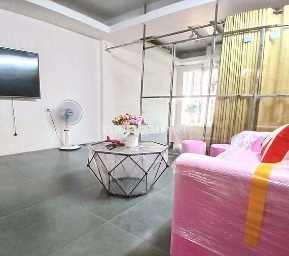 Mình chính chủ có phòng tầng 2 cho thuê -mặt phố 115 sơn Tây, Kim Mã