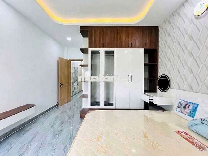 Nhà phố 3Lầu có thang máy 4x17M Lê Văn Khương/->100m đg nhựa thông