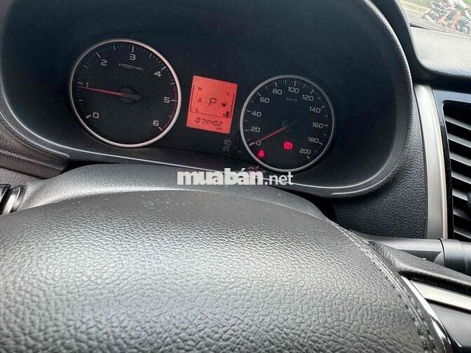 Mitsubishi Triton 2018 4x2 AT - 79000 km