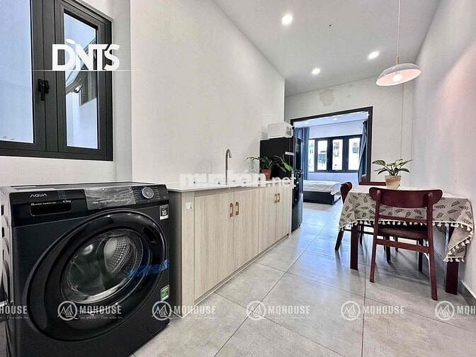 CĂN HỘ Q3_RỘNG RÃI_THOÁNG MÁT_SẠCH SẼ_MỚI_CỬA SỔ LỚN_MÁY GIẶT RIÊNG
