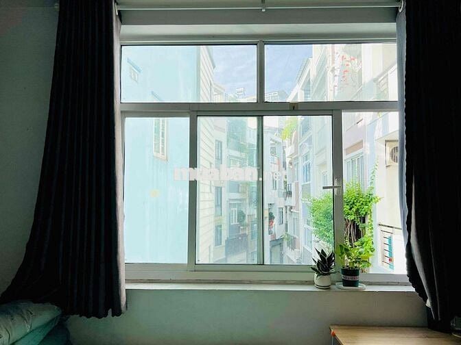 cho thuê phòng trọ đủ tiện nghi cơ bản, cửa sổ lớn