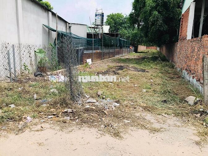 Bán lô Đ.Bàu Tre, gần bệnh viện đa khoa Củ Chi DT 130m2 giá 1,3 tỷ SHR