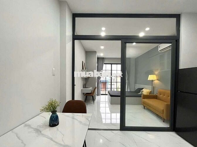 Căn hộ cao cấp 1 phòng ngủ ban công - Rộng 50m2 - Giữa trung tâm Q7