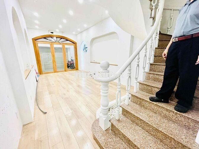 SIÊU PHẨM MẶT TIỀN 285D Cách Mạng Tháng 8 - 5 Tầng - DTSD 400m2