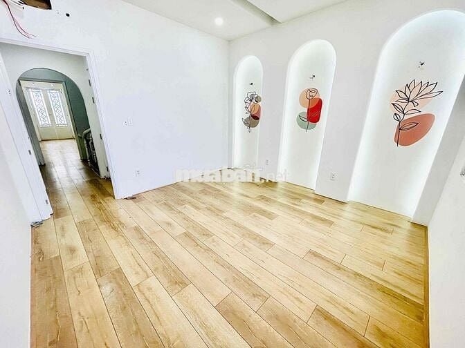 SIÊU PHẨM MẶT TIỀN 285D Cách Mạng Tháng 8 - 5 Tầng - DTSD 400m2