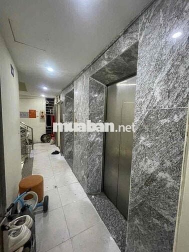 Bán CCMN Giá Rẻ, Toà Ô tô đỗ 2 thang máy - Lạc Long Quân. Tây Hồ