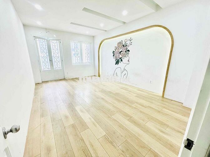 SIÊU PHẨM MẶT TIỀN 285D Cách Mạng Tháng 8 - 5 Tầng - DTSD 400m2