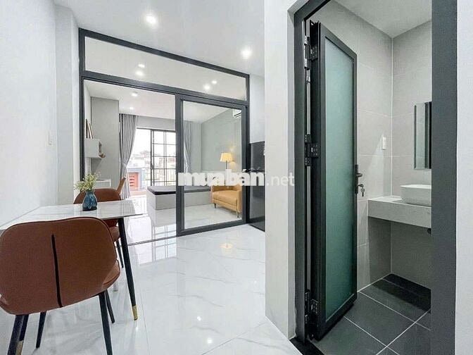 Căn hộ cao cấp 1 phòng ngủ ban công - Rộng 50m2 - Giữa trung tâm Q7