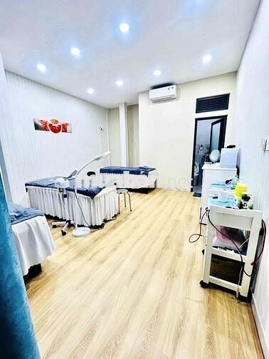 CỰC SỐC ! CHO THUÊ MẶT TIỀN 152D TÔ HIẾN THÀNH Q10 - 5 TẦNG - GIÁ 45Tr