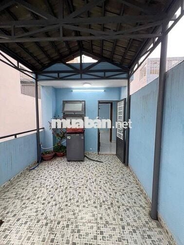 Bán nhà quận 11 còn mới vào ở liền đường đội cung