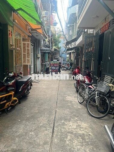 Bán nhà quận 11 còn mới vào ở liền đường đội cung