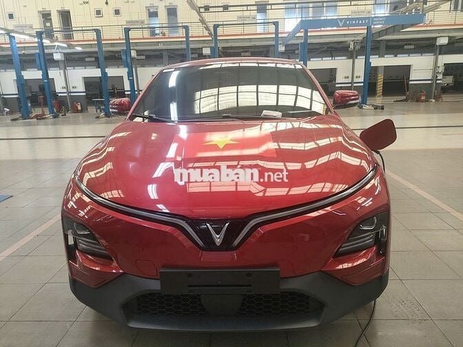 vinfast vf6 plus cần thanh lí