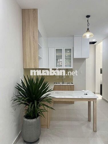 997HBC - Nhà nhỏ HBC , sân rộng để xe , cách 10m ra đường lớn