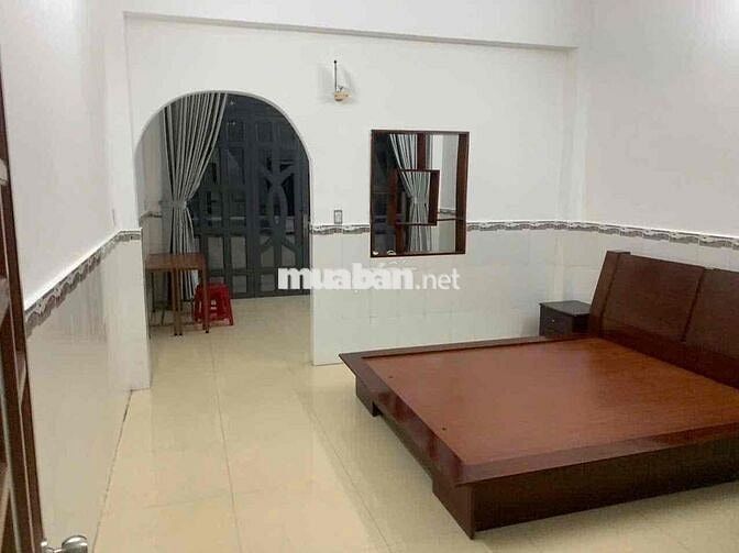 NHÀ 2 PHÒNG FULL NỘI THẤT ĐƯỜNG XE TẢI KHU BÌNH PHÚ