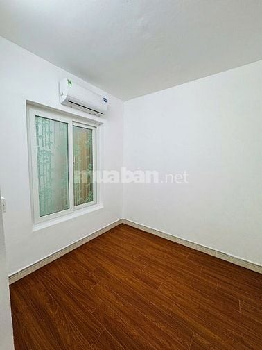 Tôi bán CHTT (Tầng 2) phố Vạn Bảo - Đội Cấn giá 4,59 Tỷ. 66m2 (2N+VS)