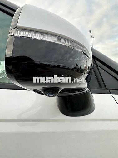 Kia Carnival 2023 Signature 3.5G - 50,000 km.