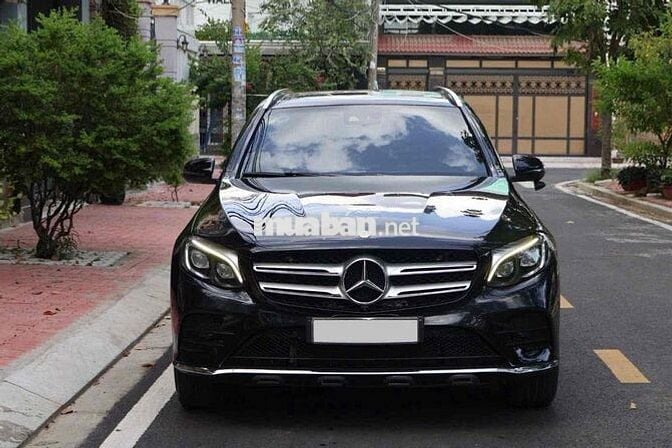 Mercedes Benz GLC 300 4matic model 2017 1 chủ