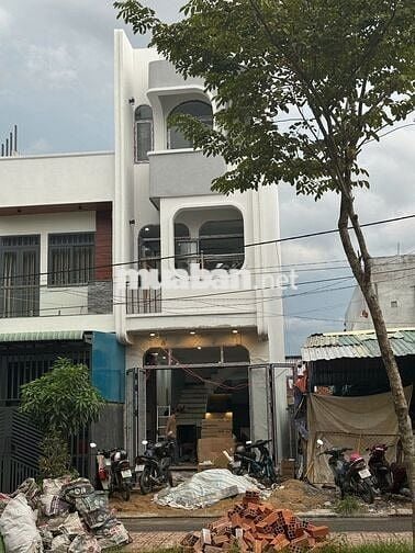 Nhà 4x15 1 trệt 2 lầu, Full nội thất - Hưng Phú Cần Thơ