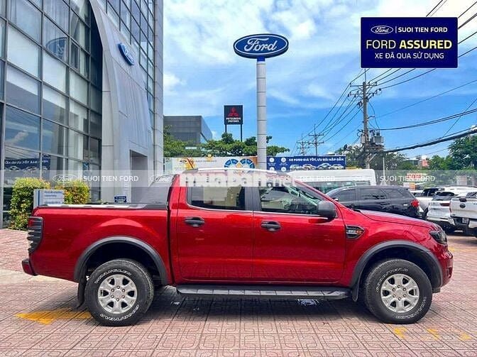 Ford Ranger XLS AT 4x2 Đỏ 2019