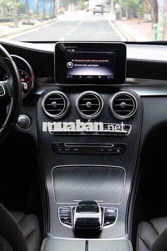 Mercedes Benz GLC 300 4matic model 2017 1 chủ