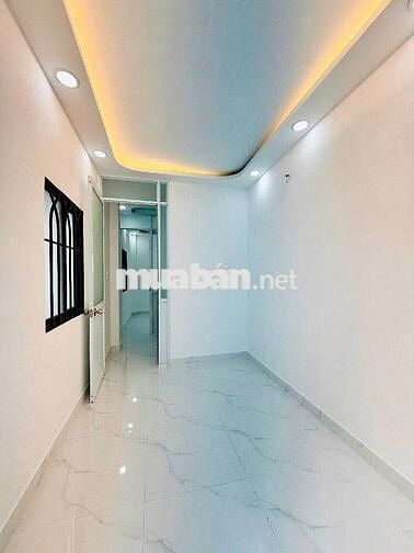 BÁN NHÀ ĐẸP NGUYỄN THỊ TẦN - HẺM BA GÁC - 2 TẦNG 2PN 2WC - GIÁ 2.9 TỶ