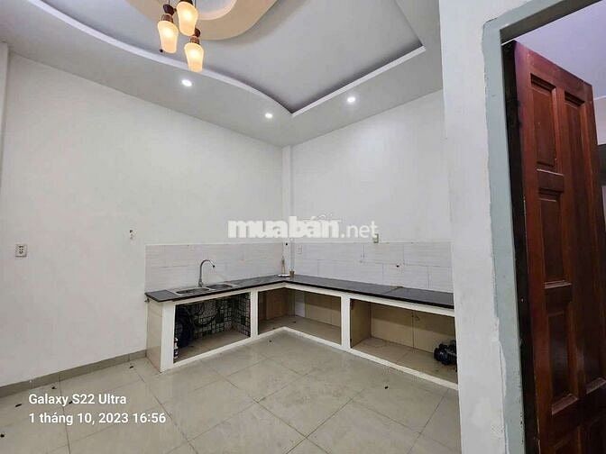 Nhà đường Mã Lò [4x17, 3 lầu, 4pn, 3toilet] 12tr/tháng