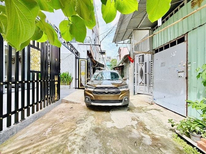 Căn nhà villa xây dựng mới 1 trệt 3 lầu sân thượng chỉ nhỉnh 3tỷ SHR