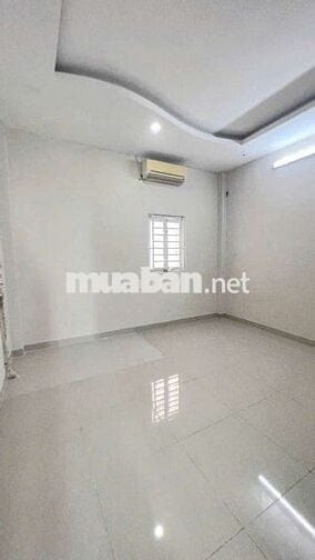 Nhà đường Mã Lò [4x17, 3 lầu, 4pn, 3toilet] 12tr/tháng