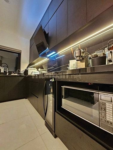 Bán nhà Nguyễn Chí Thanh 45m2, vỉa hè 2 bên, ô tô tránh, kinh doanh