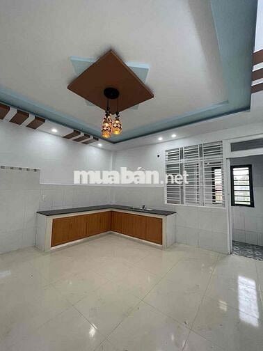 bán gấp nhà 100m2. 3 tầng. đ/số 6. BHHB. Bình Tân