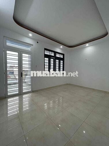 bán gấp nhà 100m2. 3 tầng. đ/số 6. BHHB. Bình Tân