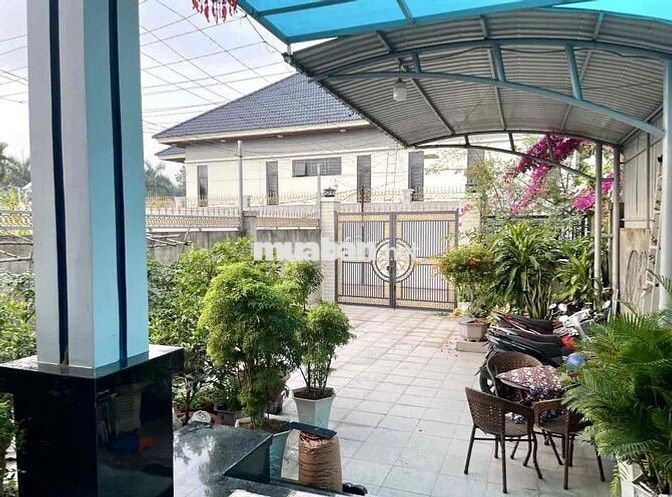 Biệt thự sân vườn mini - Dĩ An