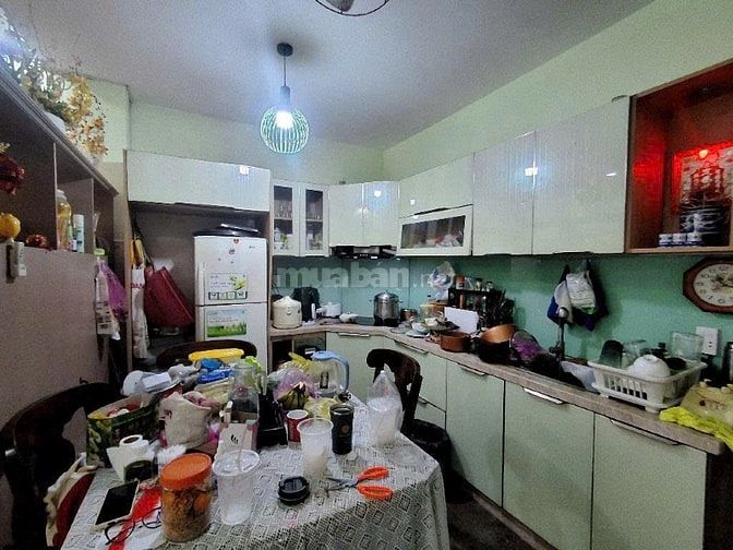 Nhà 2 tầng hẻm xe hơi 44 Bùi Văn Ba quận 7. 5,5*23 chỉ 10,3 tỷ.