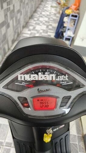 Vespa Sprint 2022 đen nhám