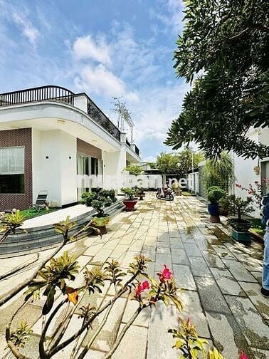 Biệt thự vườn 1/Nguyễn Thị Thảnh-Thới Tam Thôn-Hóc Môn.Dt 711m2~22,5ty