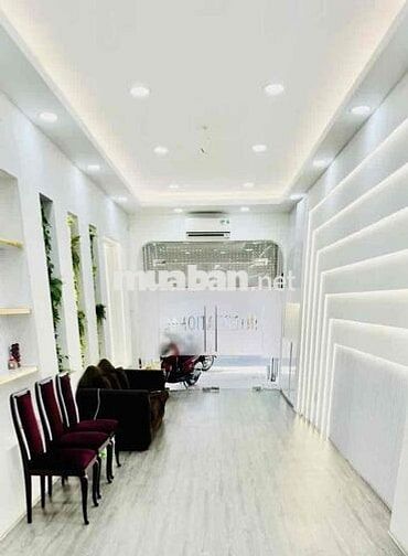 MẶT TIỀN HUỲNH VĂN BÁNH, P.11, Phú Nhuận, 4.5x20m, 4 tầng