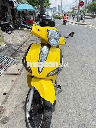 vespa Vàng Liberty Mới đẹp rẻ