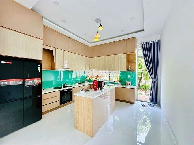 Biệt thự vườn 1/Nguyễn Thị Thảnh-Thới Tam Thôn-Hóc Môn.Dt 711m2~22,5ty
