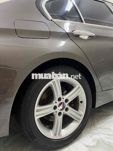 BMW 320i sx 2013  xe zin chất ít đi