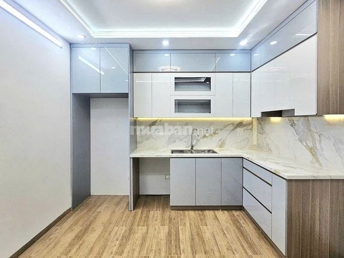 Nhà Phố Hồ Đắc Di, gần hồ, ngõ thông các ngả, ôtô đỗ cổng, DT 38x7T
