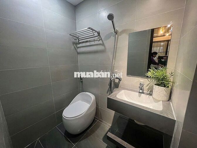 chung cư mini mới , có thể ở luôn .