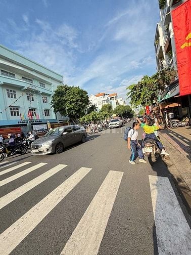 Bán nhà 3 tầng mặt tiền 81 Cách Mạng, Q. Tân Phú